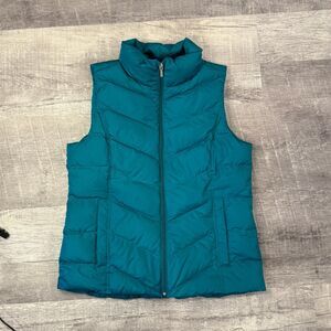 Lands End Woman’s Medium 10/12 Puffer Vest With Pockets